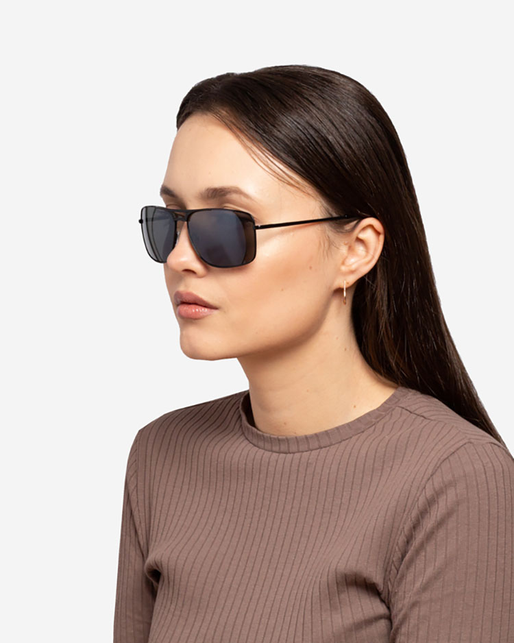 Royalfashion Slnečné okuliare s čiernym rámom