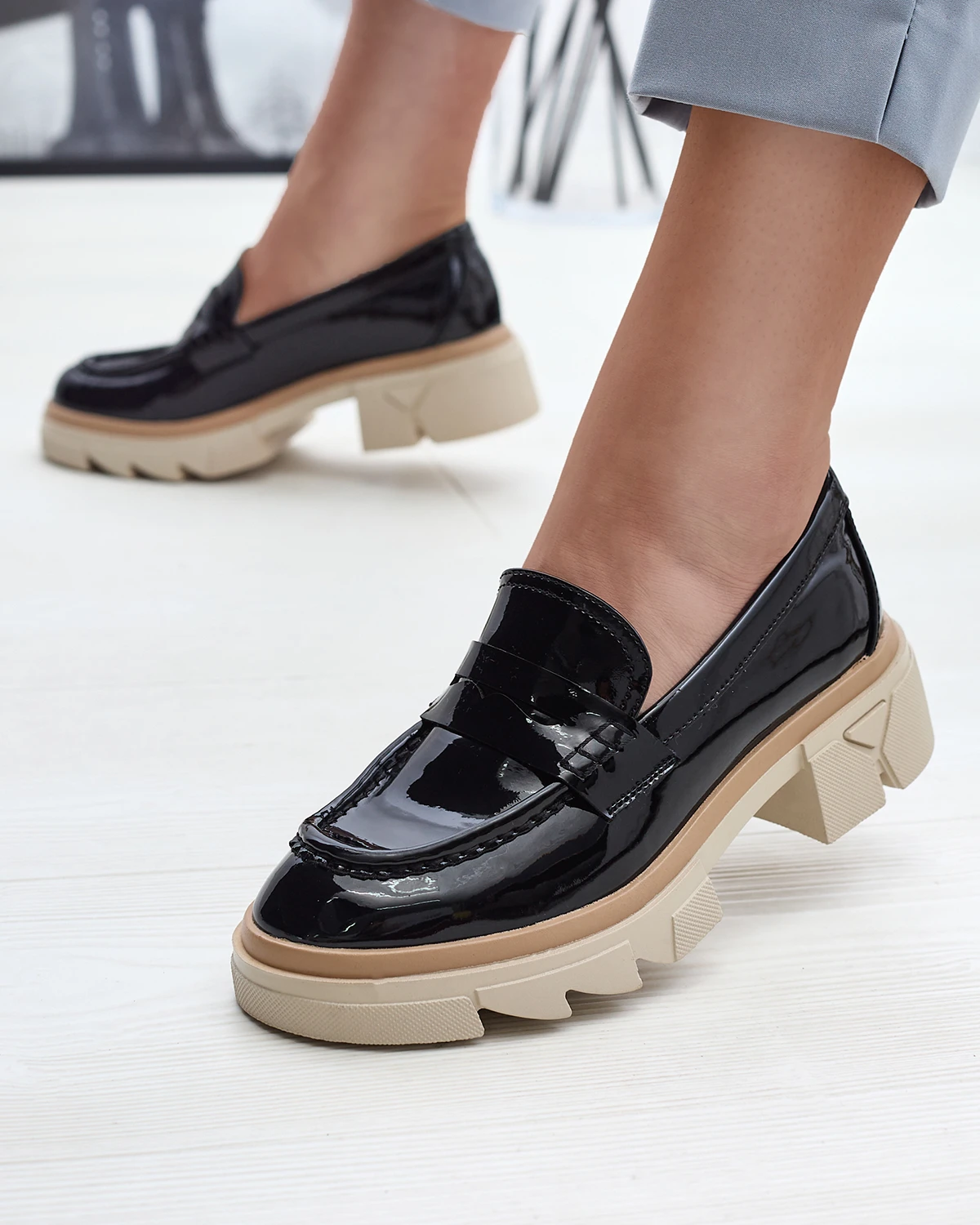 Čierne dámske mokasíny z lakovanej ekokože Sepop- Footwear