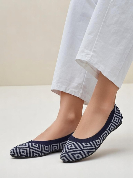 Royalfashion Dámske balerínky z textílie s geometrickou potlačou Metric