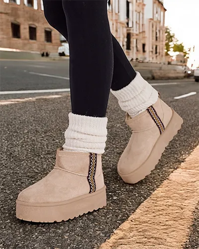 Dámske krátke snehule Royalfashion Haluzi