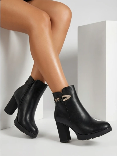 Ženski gležnjarji iz eko usnja s peto Sylvar