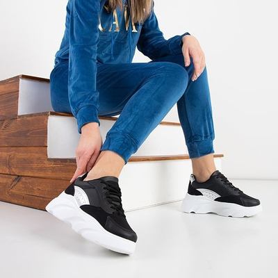 OUTLET Čierna dámska športová obuv na platforme Minervina - Obuv