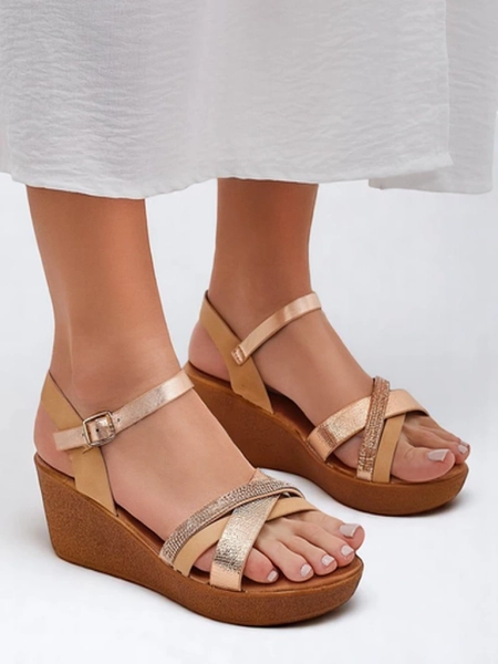 Royalfashion Dámske wedge sandále s kamienkami a trblietaním Glittera