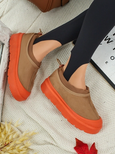 Ženski Športni Copati Flora Kamel Semiš Udobni za Vsak Dan