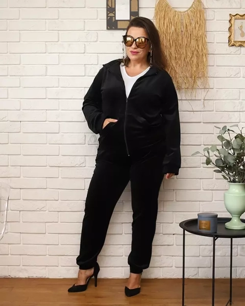 Royalfashion Čierny dámsky teplákový komplet PLUS SIZE