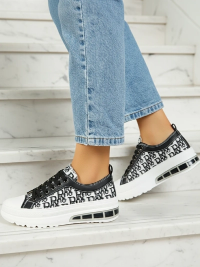 Sneakers Livia v Črno-Beli Barvi s Platformo