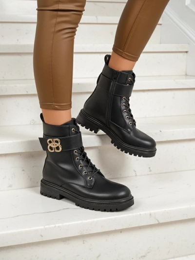 Usnjeni gležnarji Artemisia Nero z okroglo kapico, zadrgo in zlato zaponko