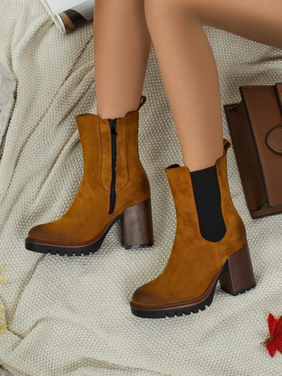 Ženski gležnjarji iz eko semiša s peto Soreya