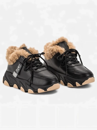 Čierne športové tenisky pre ženy s kožušinou Nonua. Obuv