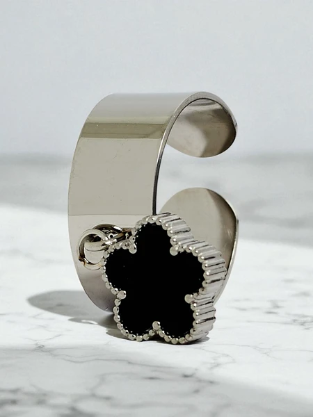 Dolce Vita zapestnica z obročem in okrasnimi obeski