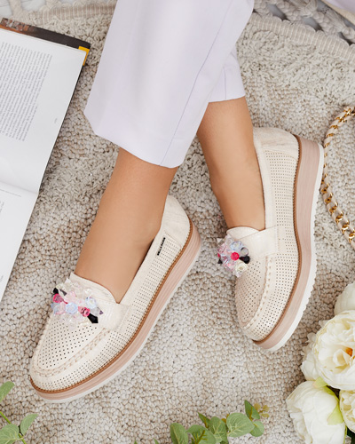 Royalfashion Mokasíny s farebnými kamienkami Restea