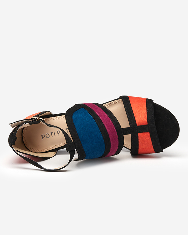 OUTLET Farebné dámske sandále na stĺpiku Buskiri-Footwear