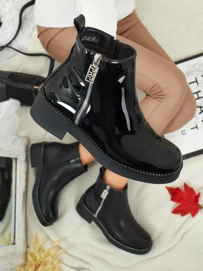 Lakirani ženski gležnarji iz eko usnja Calvera