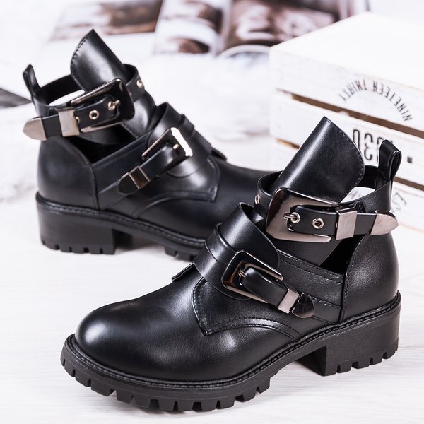 Černé ploché podpatky Loca - Boty 1