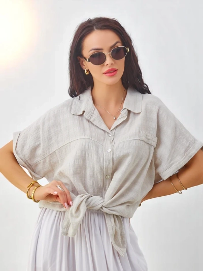 Royalfashion Dámska bavlnená košeľa s embosovaním a krátkymi rukávmi