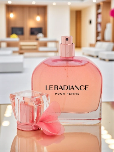 Inspirirana ženska parfumska voda Le Radiance