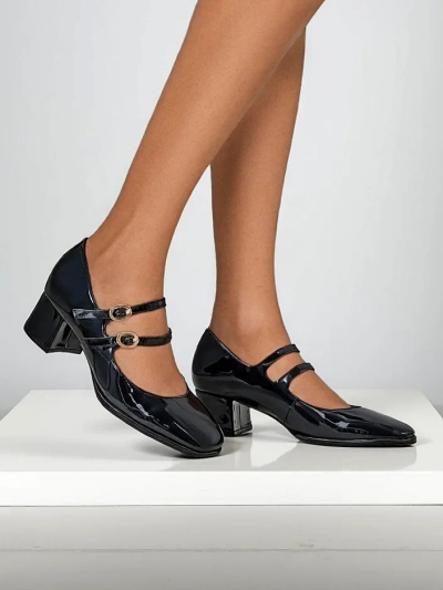 Royalfashion Lakované dámske podpätky na blokovom opätku so strapcami Weyy