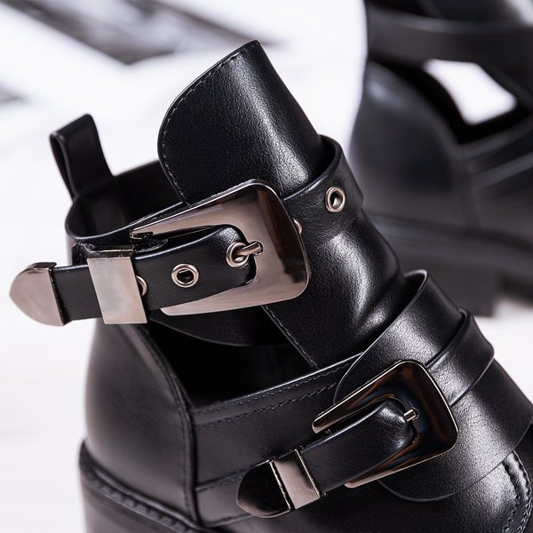 Černé ploché podpatky Loca - Boty 1