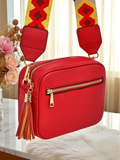 Royalfashion Mala ženska torbica iz eko usnja s pisanim pasom Kovi Lace