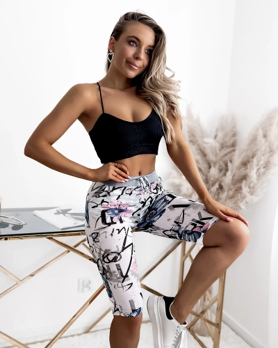 Bielo-modré 3/4 dámske kraťasy s potlačou PLUS SIZE - Oblečenie