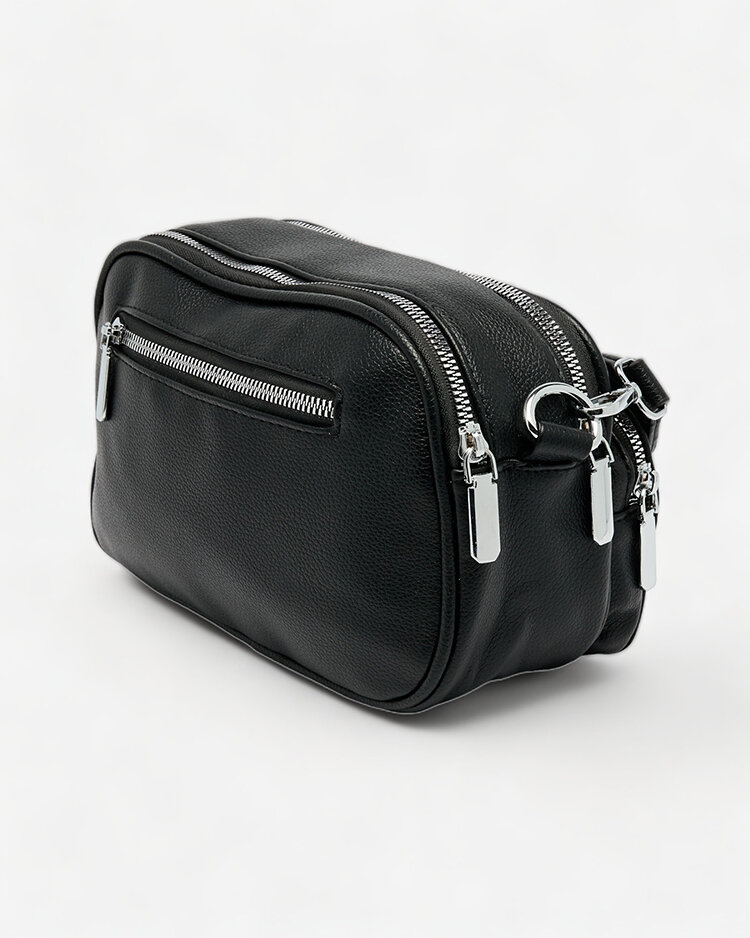 Royalfashion Dámska malá kabelka čiernej farby s nápisom