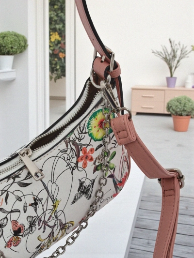 Royalfashion Malá dámska kabelka z ekokože s kvetinovým vzorom Lily Bloom