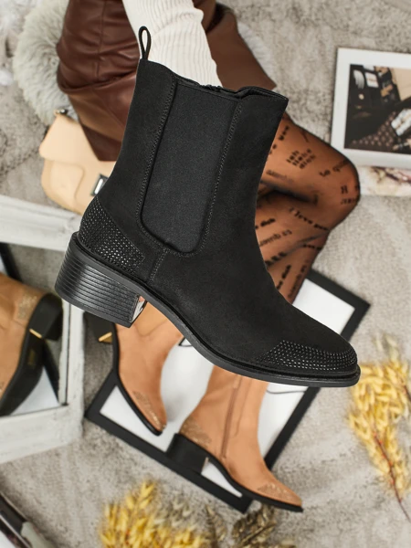 Ženski gležnarji iz eko semiša, okrašeni s cirkoni TangleMist