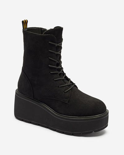OUTLET Čierne čižmy na platforme Jeanne - Obuv