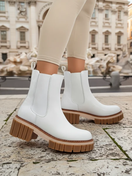 Gležnarji s peto iz eko nubuka Amber Walk