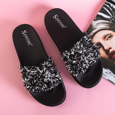 OUTLET Čierne dámske papuče na platforme s kubickými zirkónmi Lomine - Obuv