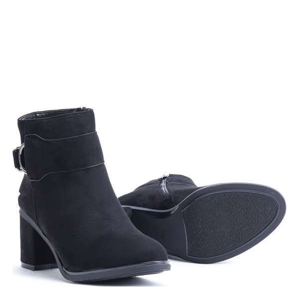 Czarne botki na słupku Isabelle - Obuwie