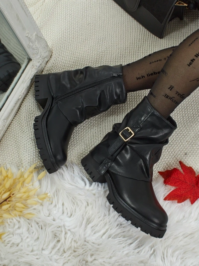 Visoki ženski gležnarji iz eko usnja Lunara