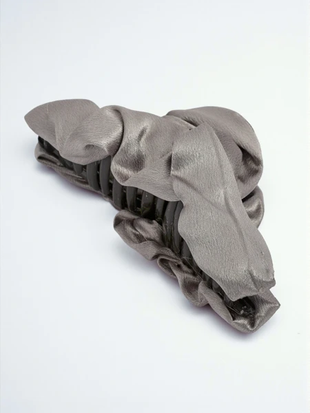 Royalfashion Lasna sponka s satenasto tkanino – elegantna sponka