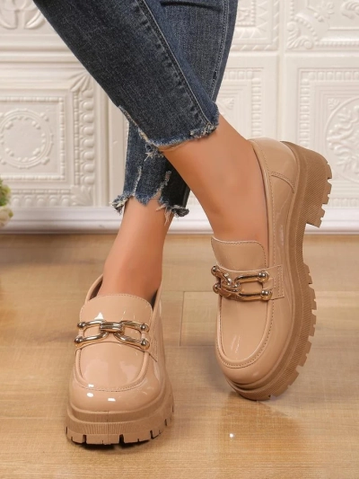 Royalfashion Dámske patentné kožené loafers Arieda