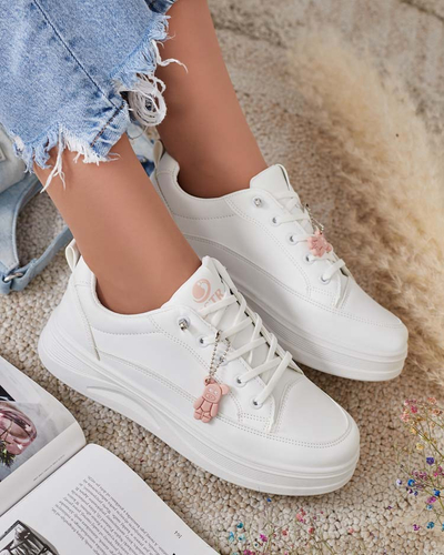 Biele tenisky na platforme s kľúčenkou Street Spirit