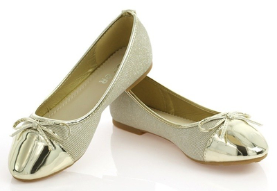 Złote baleriny z lakierowanym noskiem - Obuwie