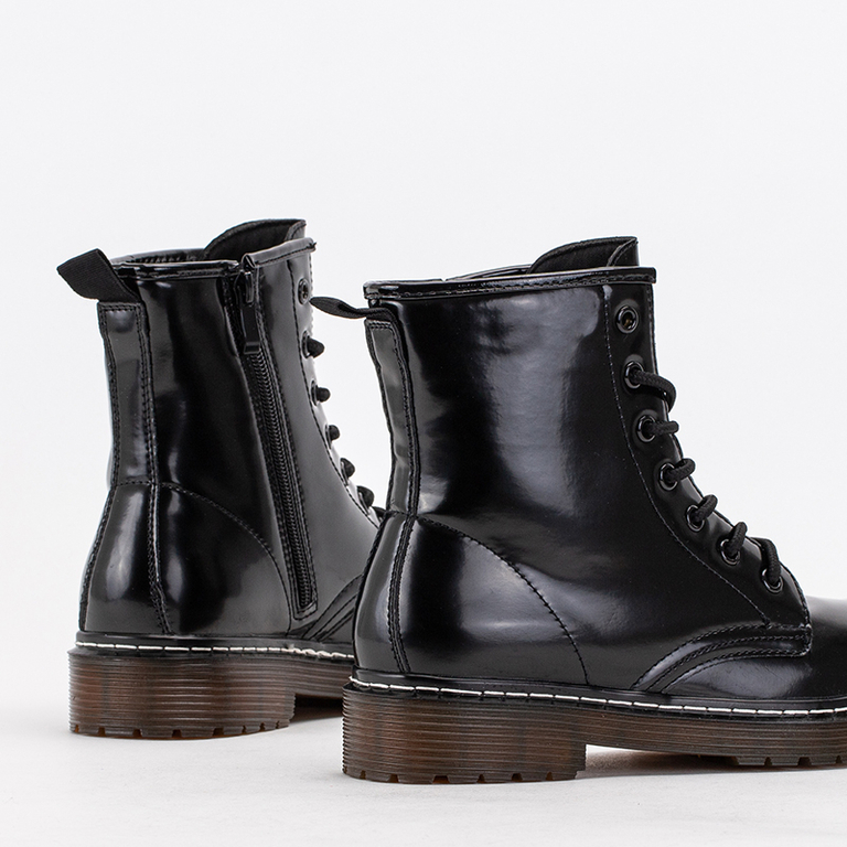 Čierne dámske pracovné oblečenie z ekokože Erazma - obuv