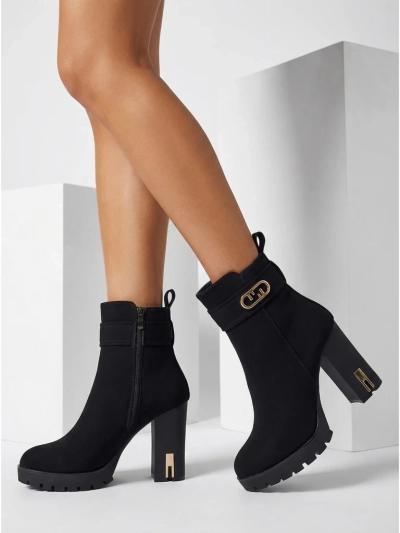 Ženski gležnarji iz eko semiša s peto Tovia