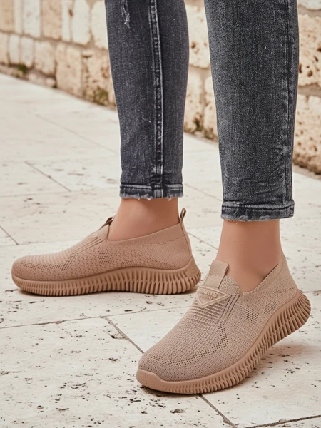 Royalfashion Wsuwane damskie materiałowe buty sportowe Serra