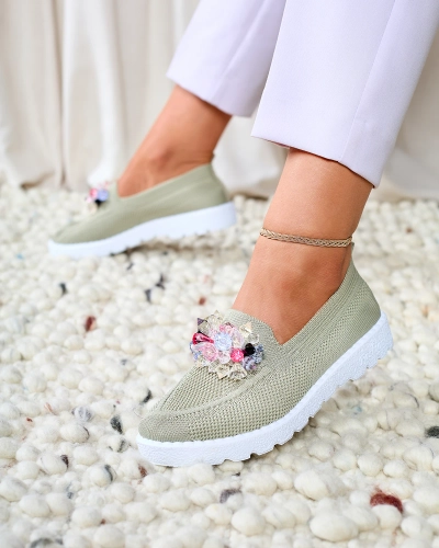 Royalfashion Tmavo zelené dámske zdobené poltopánky Enweta