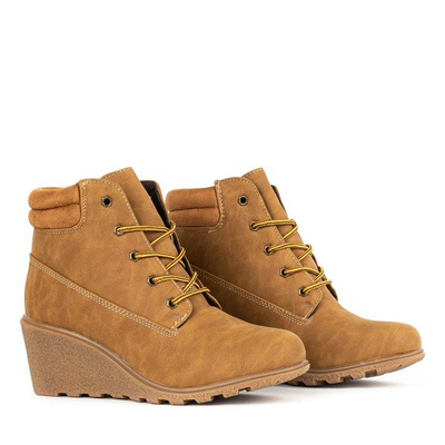 Brązowe botki na koturnie Marona - Obuwie