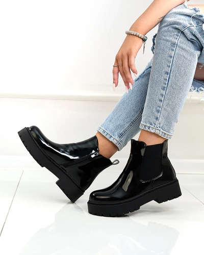 Royalfashion Čierne lakované dámske čižmy bez podpätku Glossy Chic