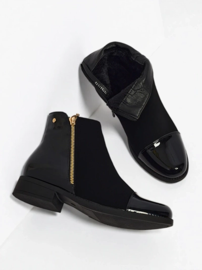 Ženski gležnjarji iz eko usnja Serelith