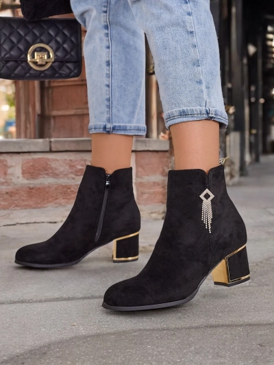 Dámske členkové topánky z ekologického semišu značky Royalfashion na podpätku Egris