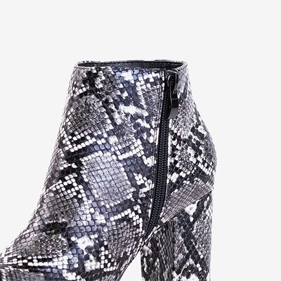 Čiernobiele čižmy so zvieracou potlačou Cobra - Obuv