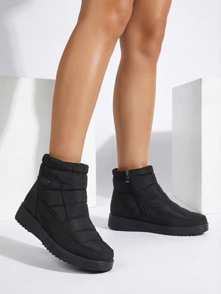 Ženski gležnjarji Athena črni iz blaga za jesen in zimo