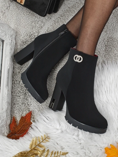 Ženski gležnarji iz mat eko usnja s peto Olivane