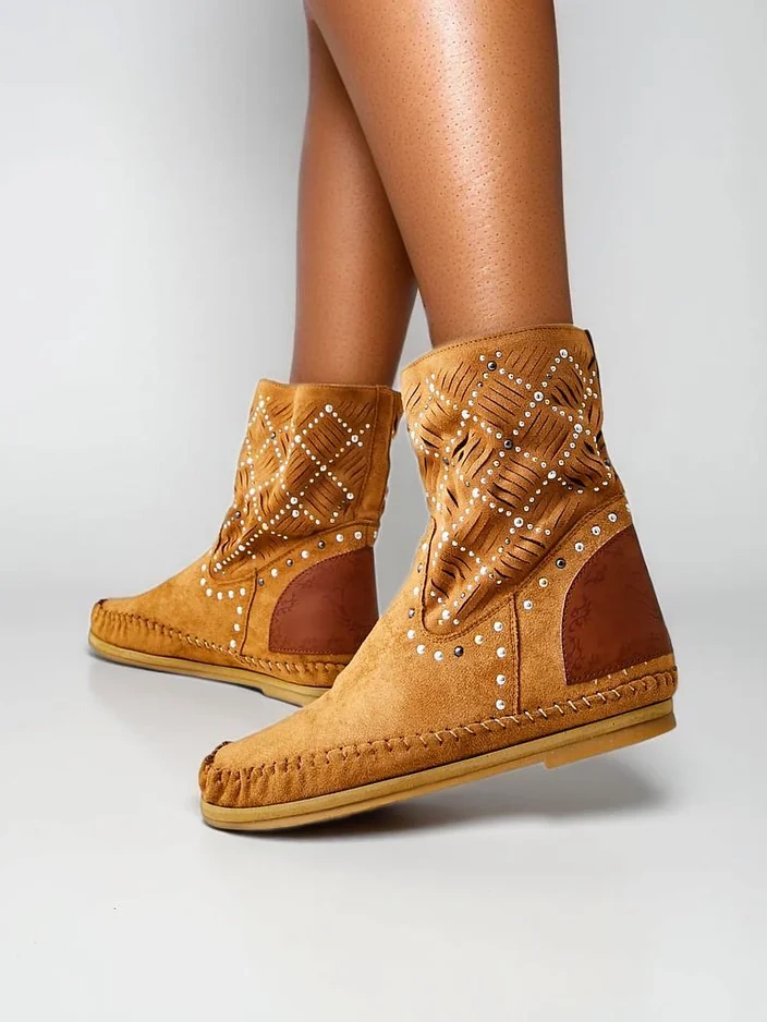 Royalfashion Dámske členkové čižmy s nízkym klinom a cvočkami Indický štýl