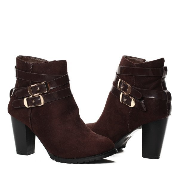 OUTLET Brązowe botki na słupku Ortona - Obuwie