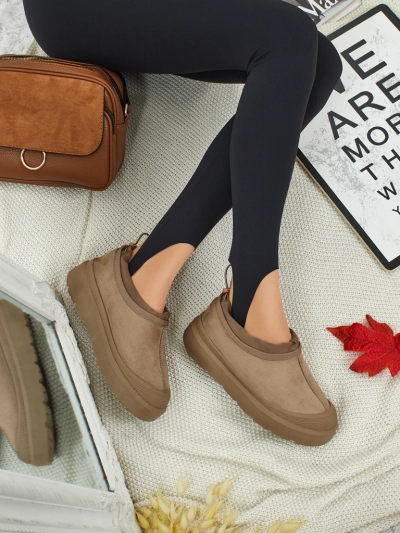 Kratki ženski škornji a'la za sneg Velisee